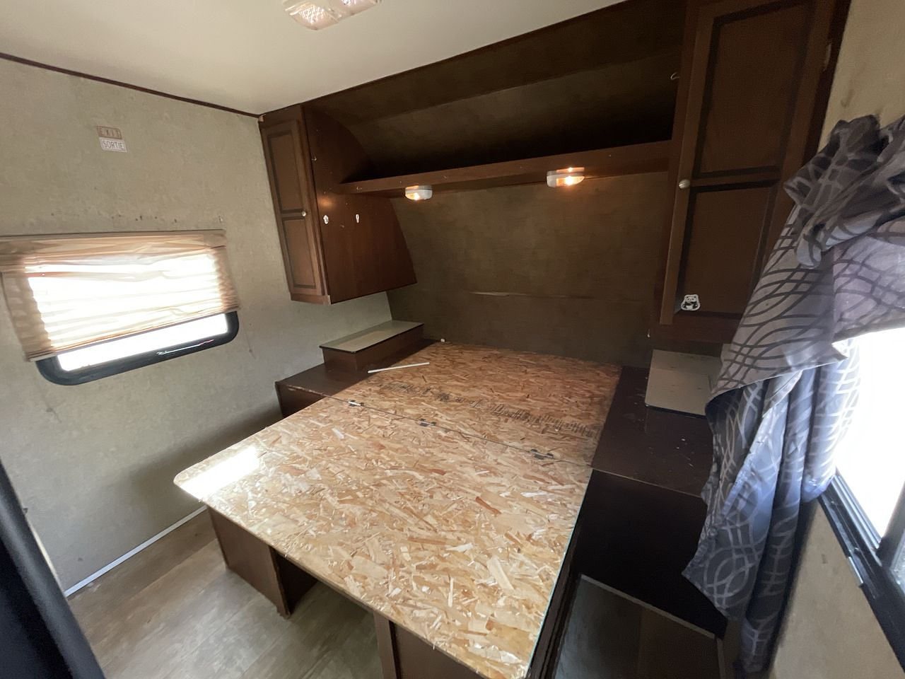 2016 LAYTON 285BH
