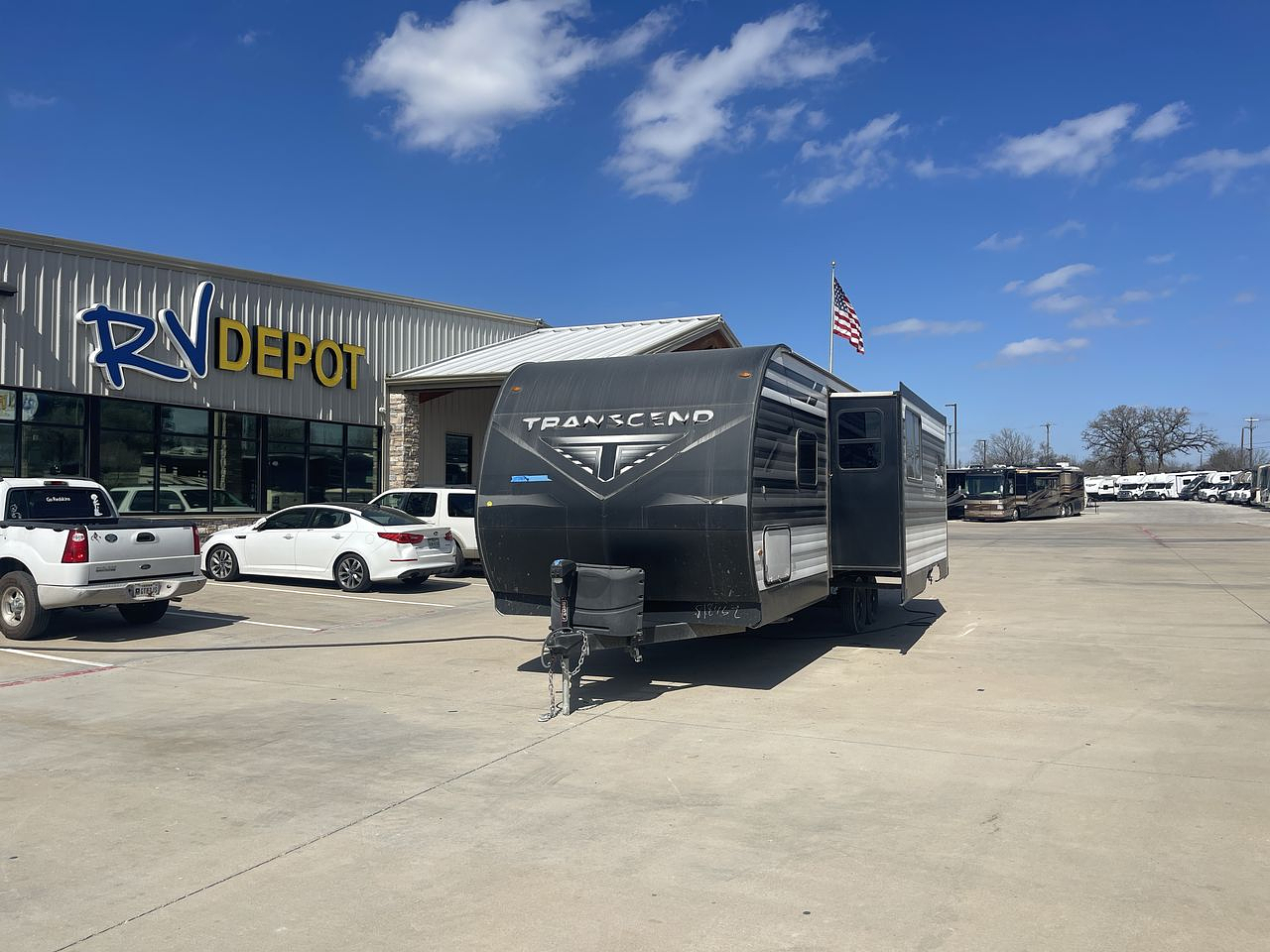 2022 GRAND DESIGN TRANSCEND 240ML