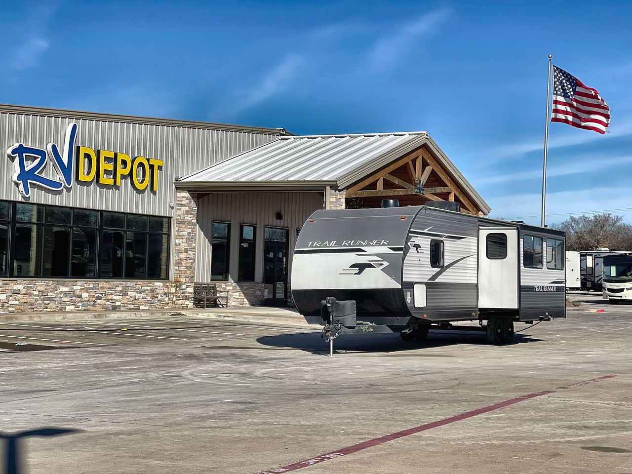 2023 HEARTLAND TRAIL RUNNER 31DB