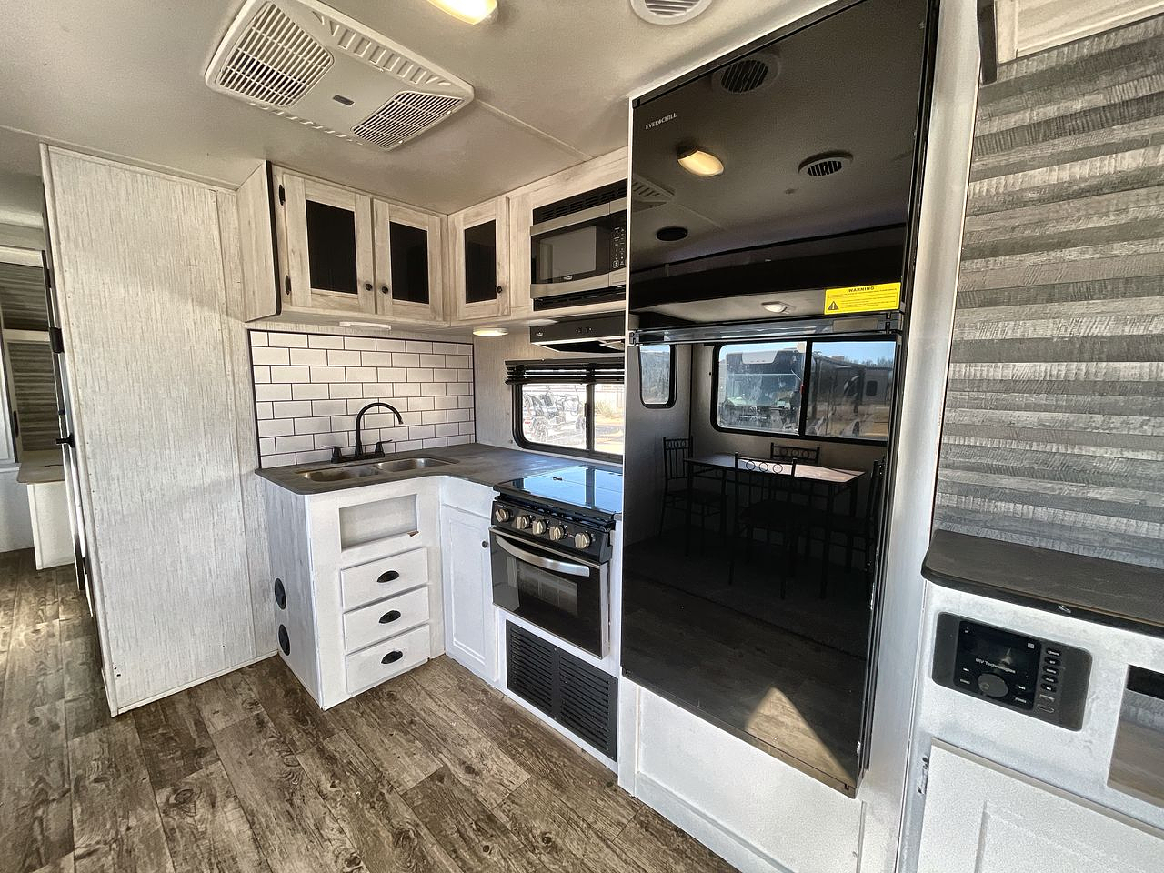 2023 HEARTLAND TRAIL RUNNER 31DB