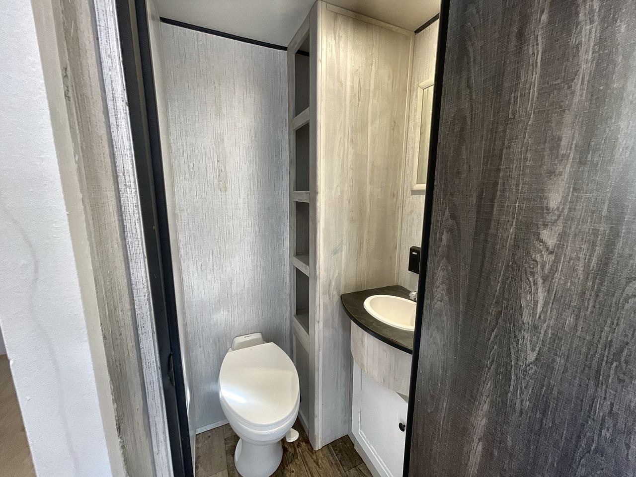 2023 HEARTLAND TRAIL RUNNER 31DB