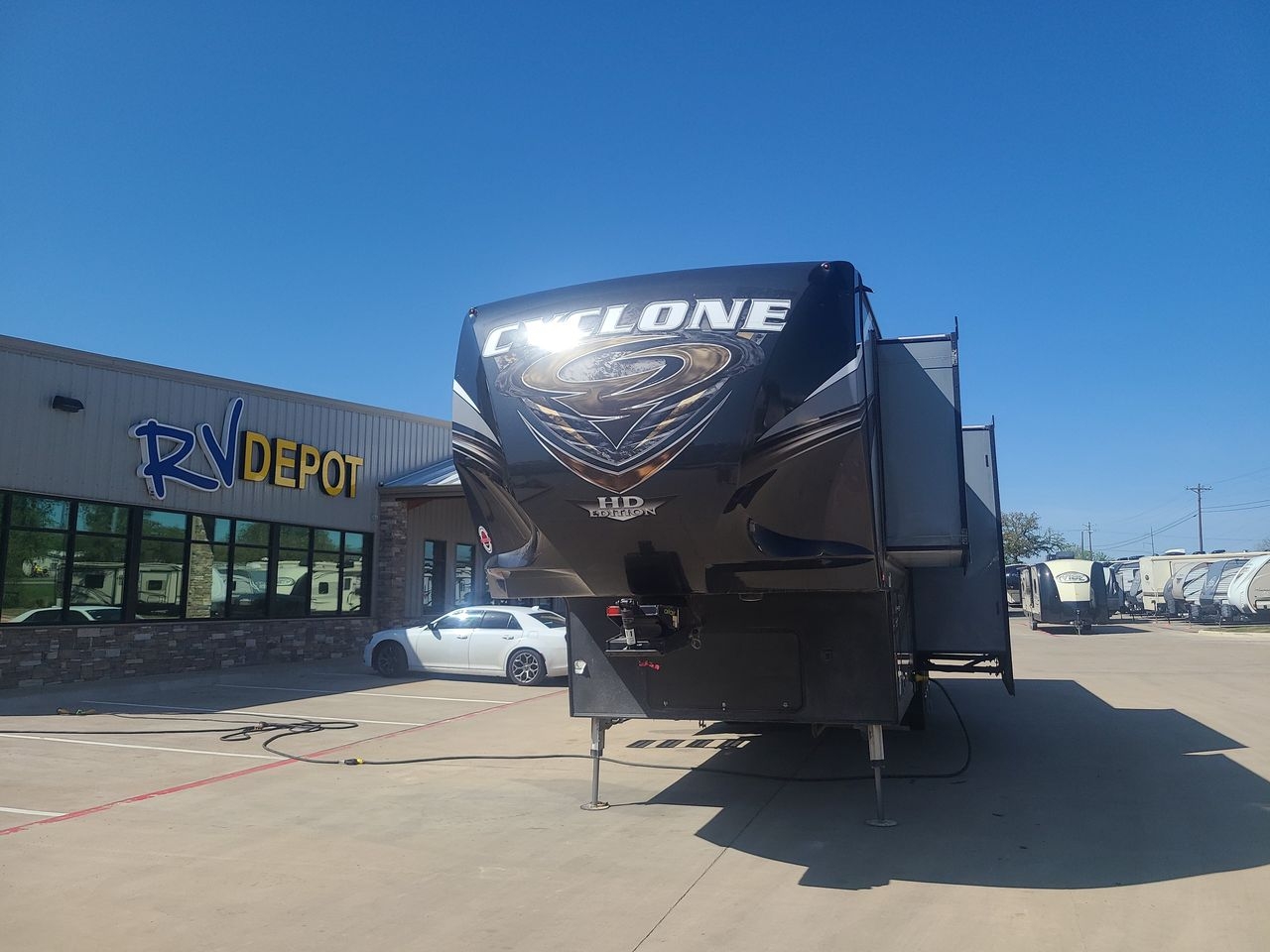 2016 HEARTLAND CYCLONE 4113