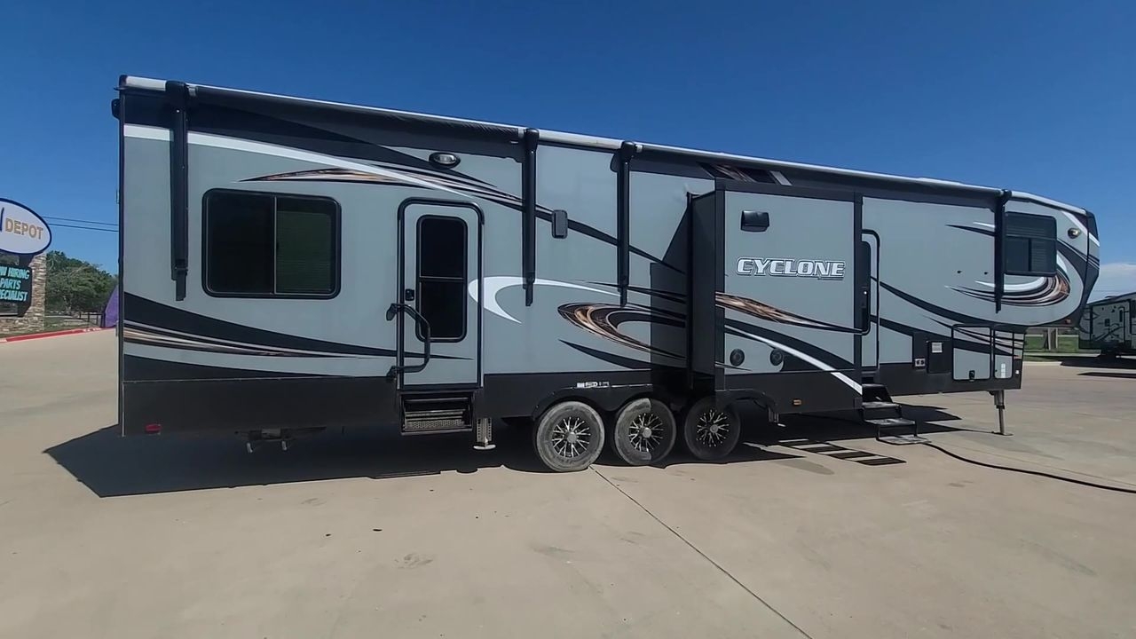2016 HEARTLAND CYCLONE 4113