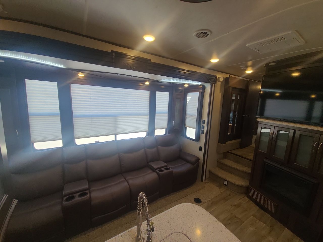 2016 HEARTLAND CYCLONE 4113