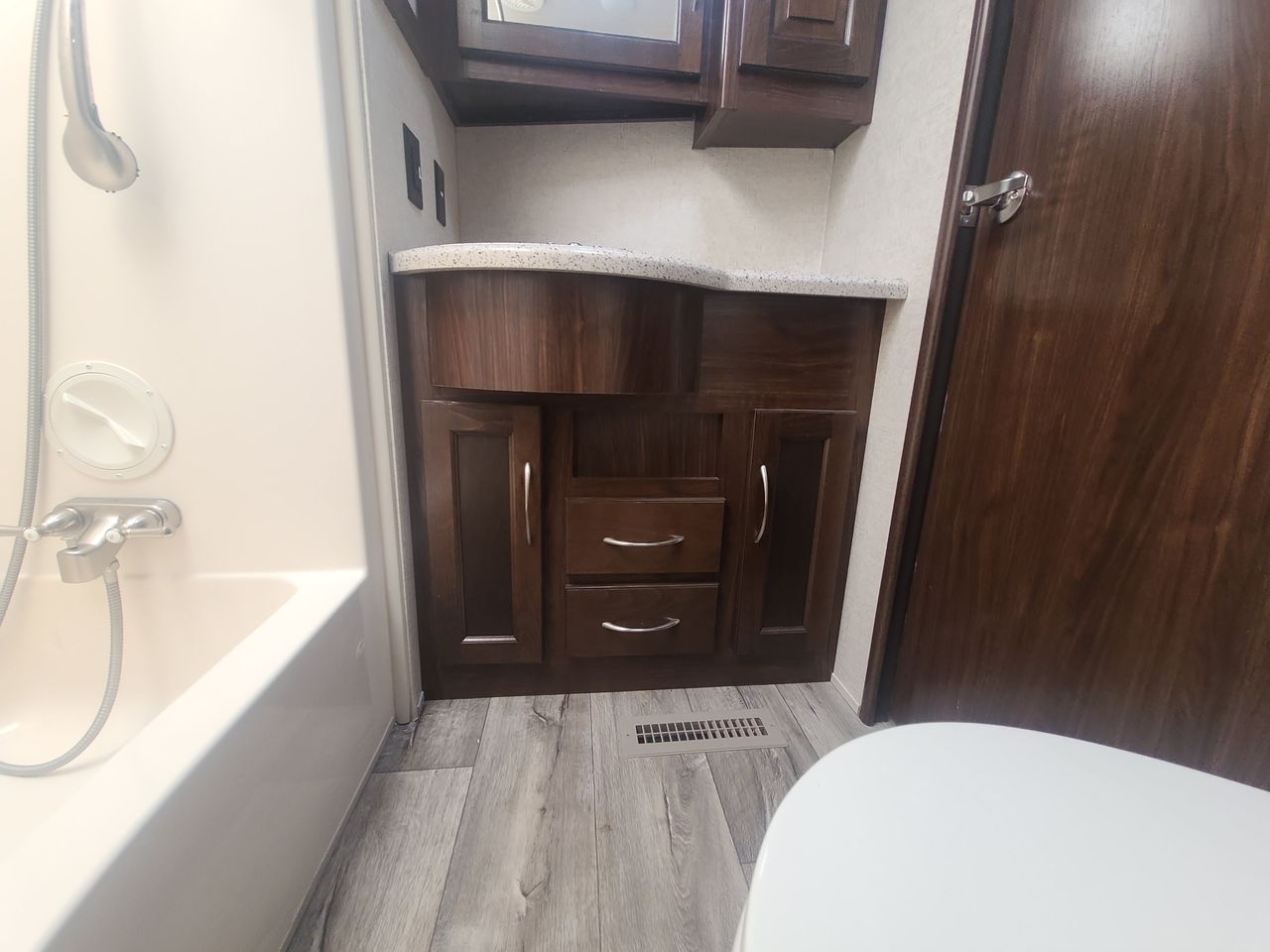 2016 HEARTLAND CYCLONE 4113