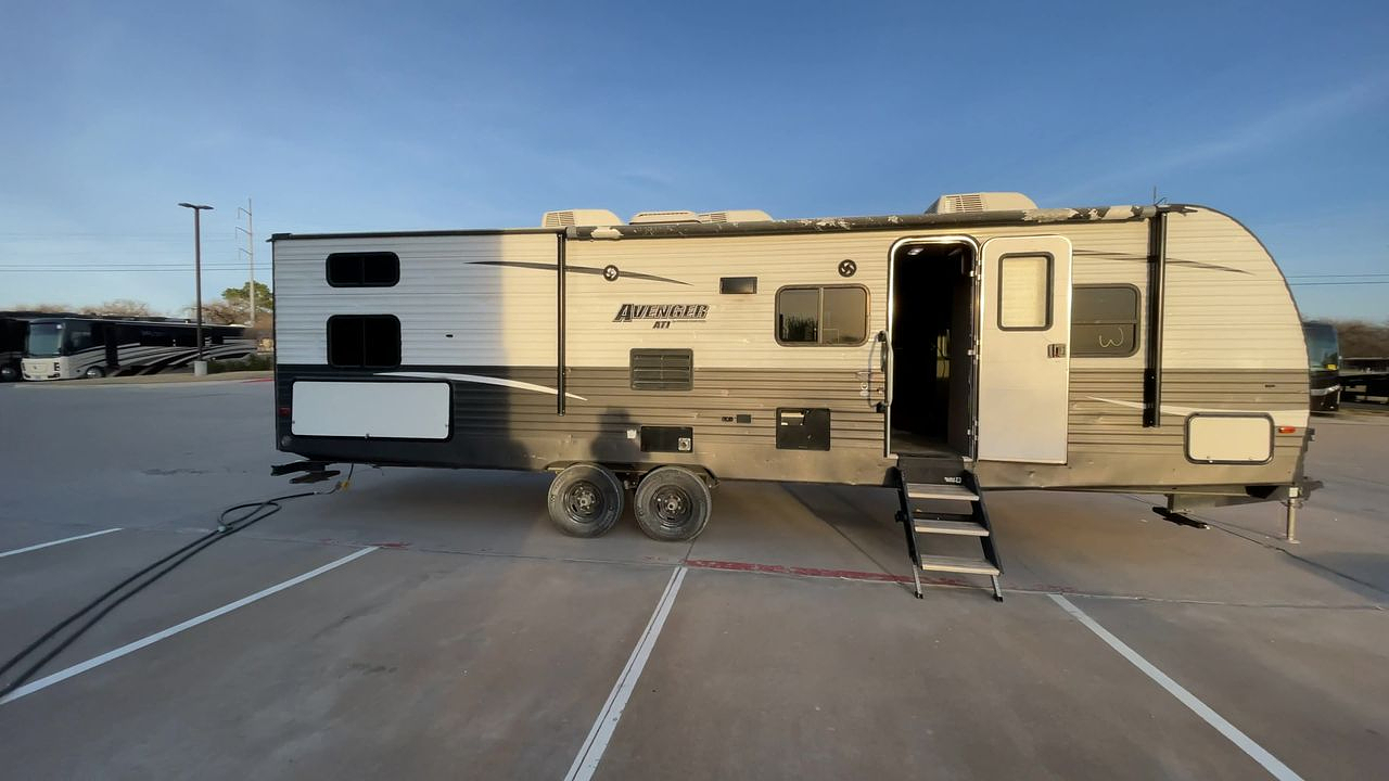 2019 KEYSTONE AVENGER 27DBS