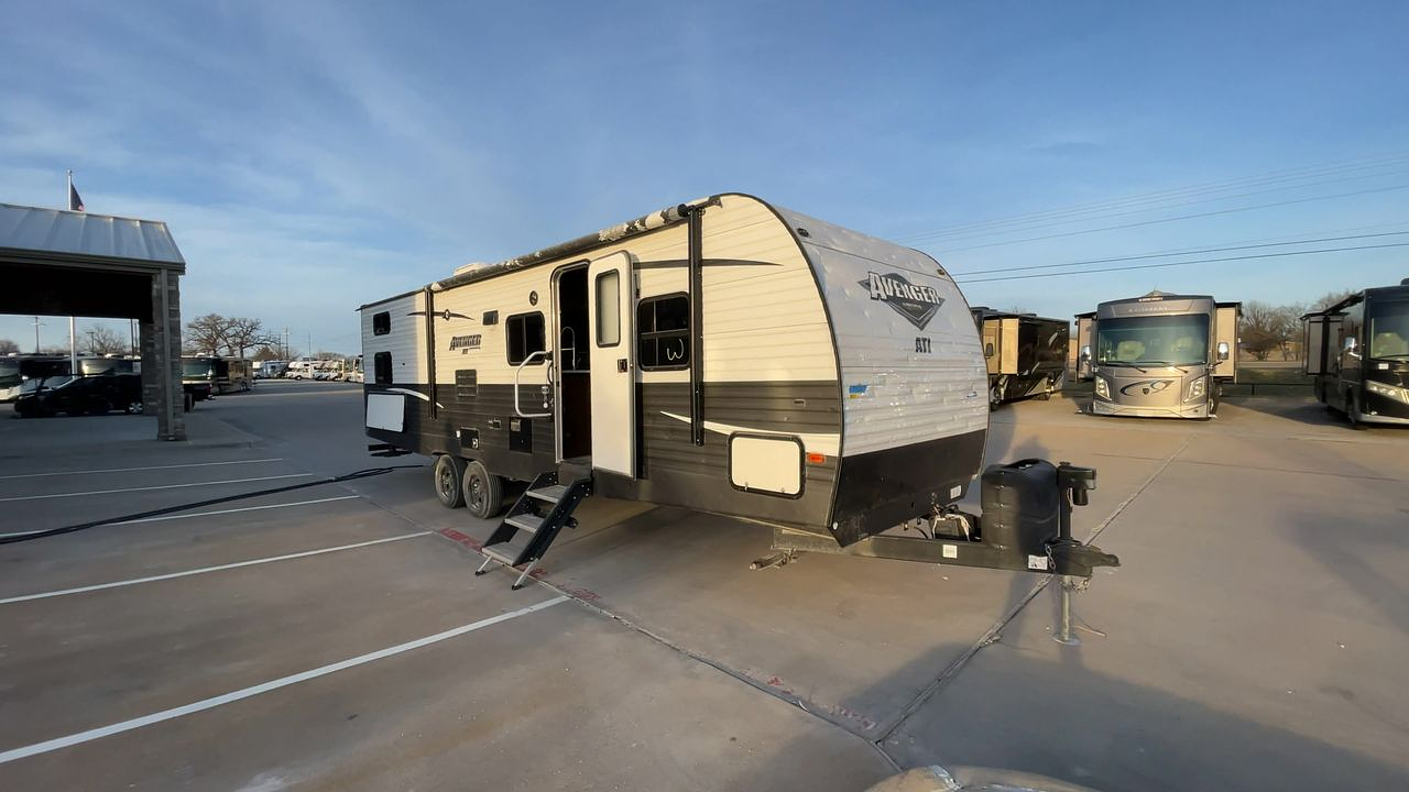 2019 KEYSTONE AVENGER 27DBS