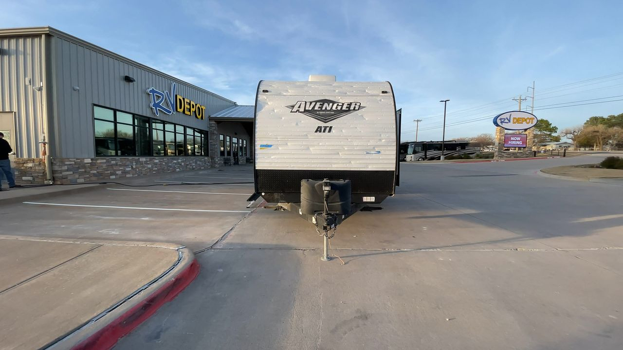 2019 KEYSTONE AVENGER 27DBS