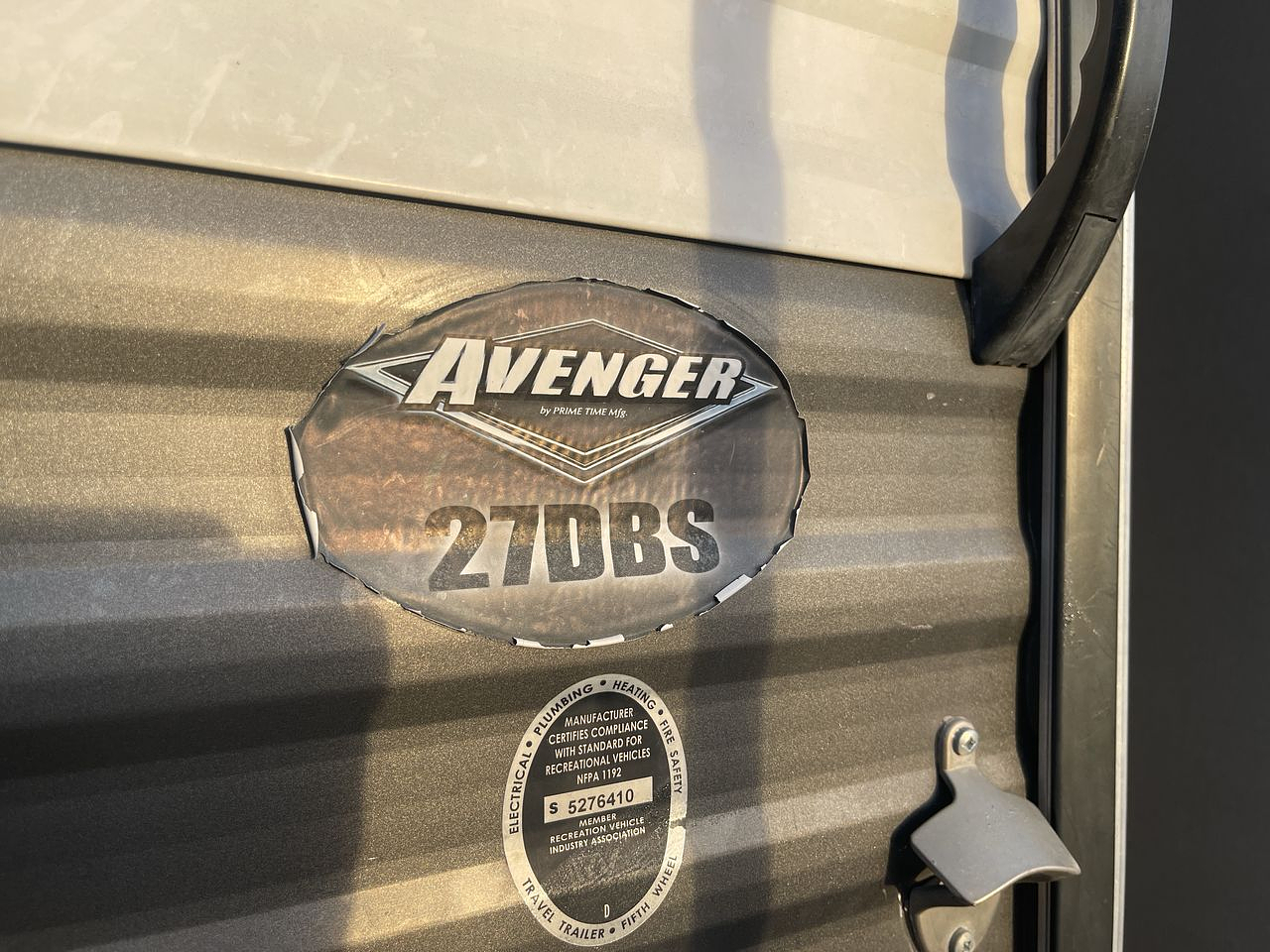 2019 KEYSTONE AVENGER 27DBS