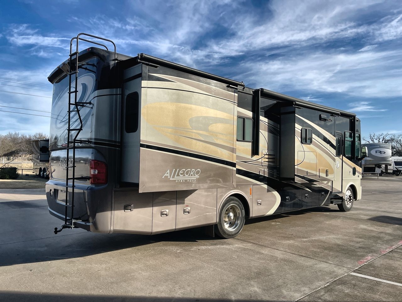 2015 TIFFIN ALLEGRO 34TGA
