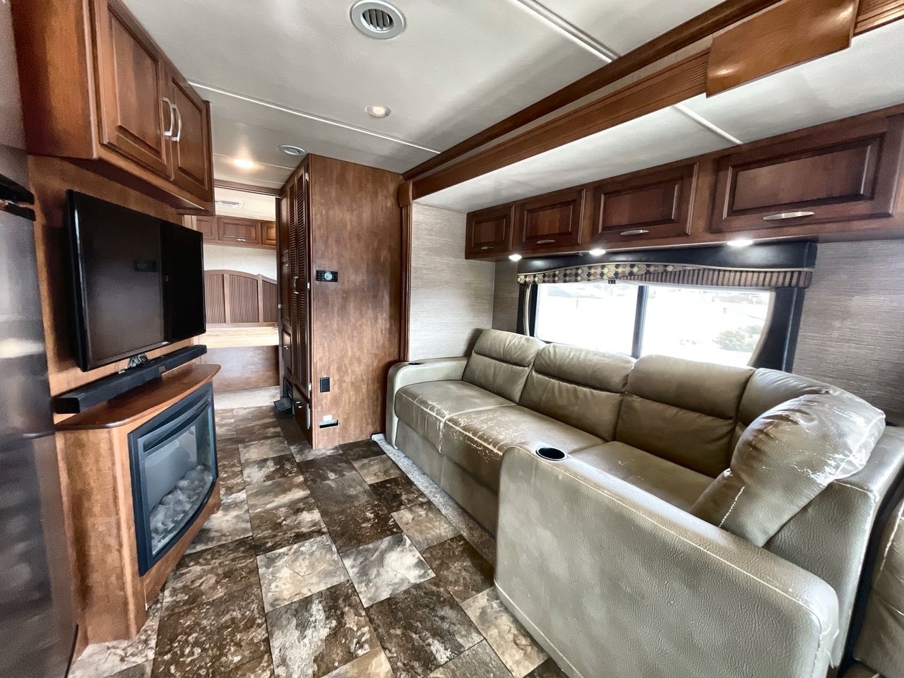 2015 FOREST RIVER SPORTSCOACH 360DL