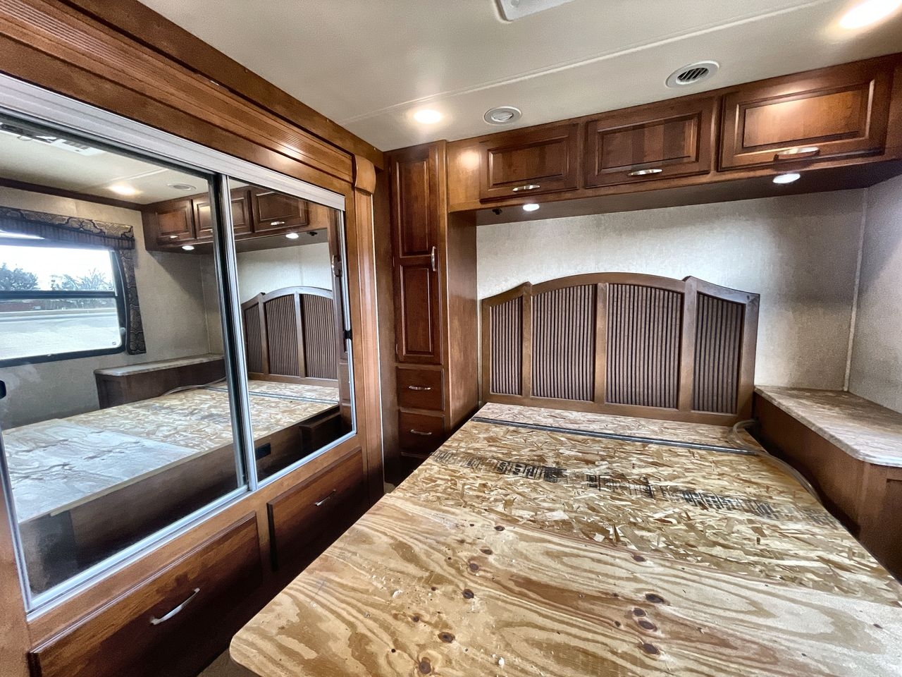 2015 FOREST RIVER SPORTSCOACH 360DL