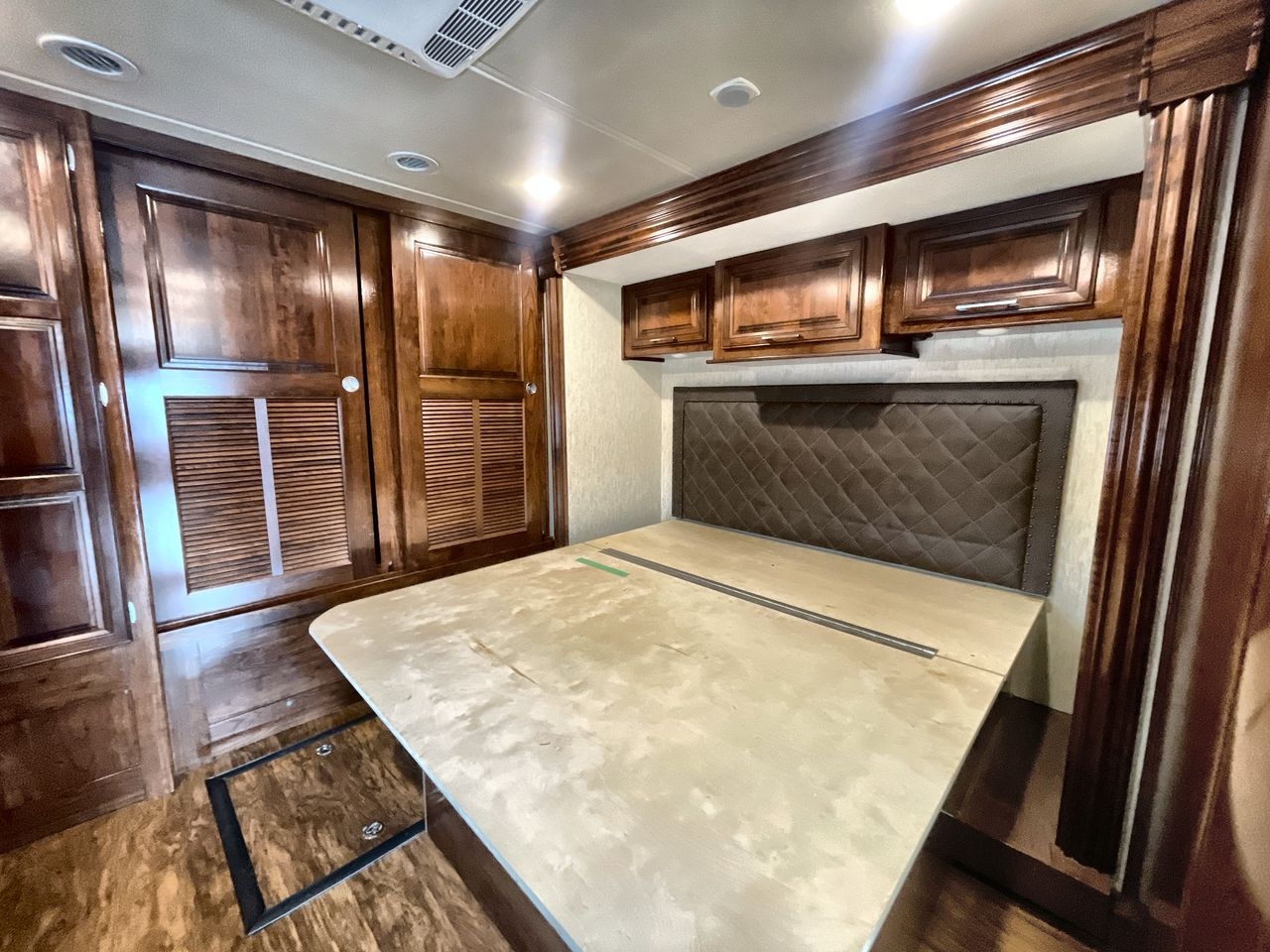 2017 FOREST RIVER SPORTSCOACH 364TS