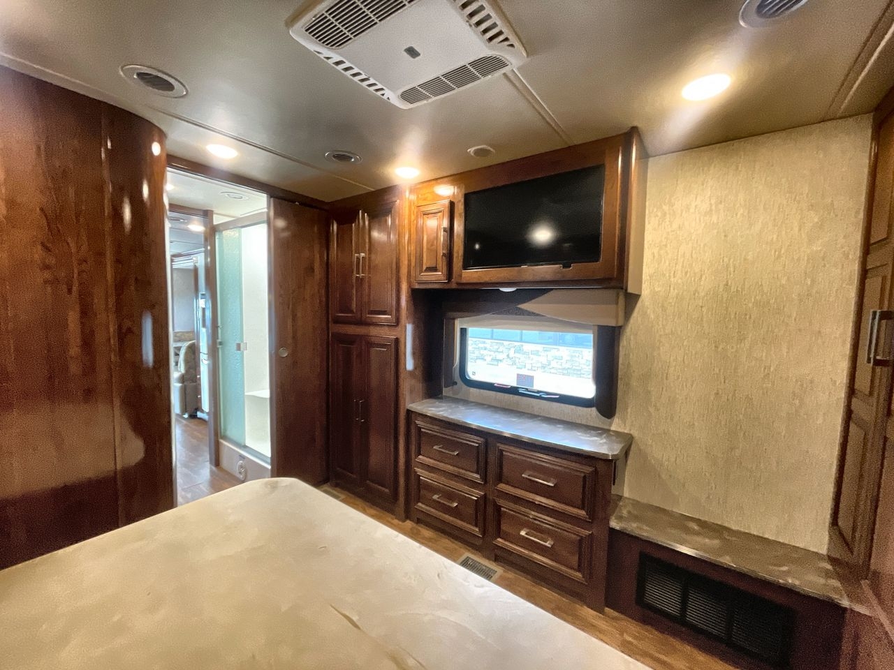 2017 FOREST RIVER SPORTSCOACH 364TS