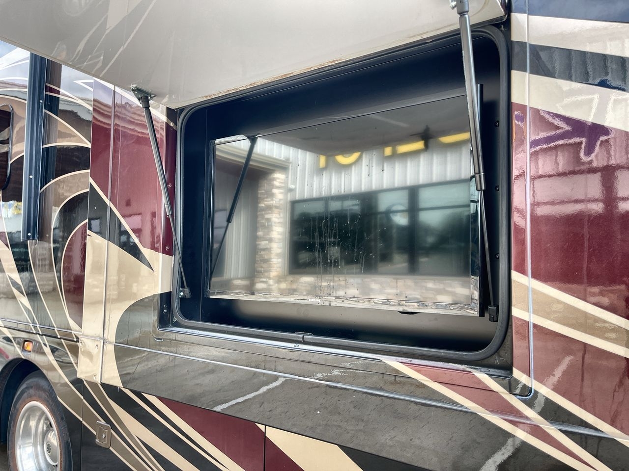 2017 FOREST RIVER SPORTSCOACH 364TS