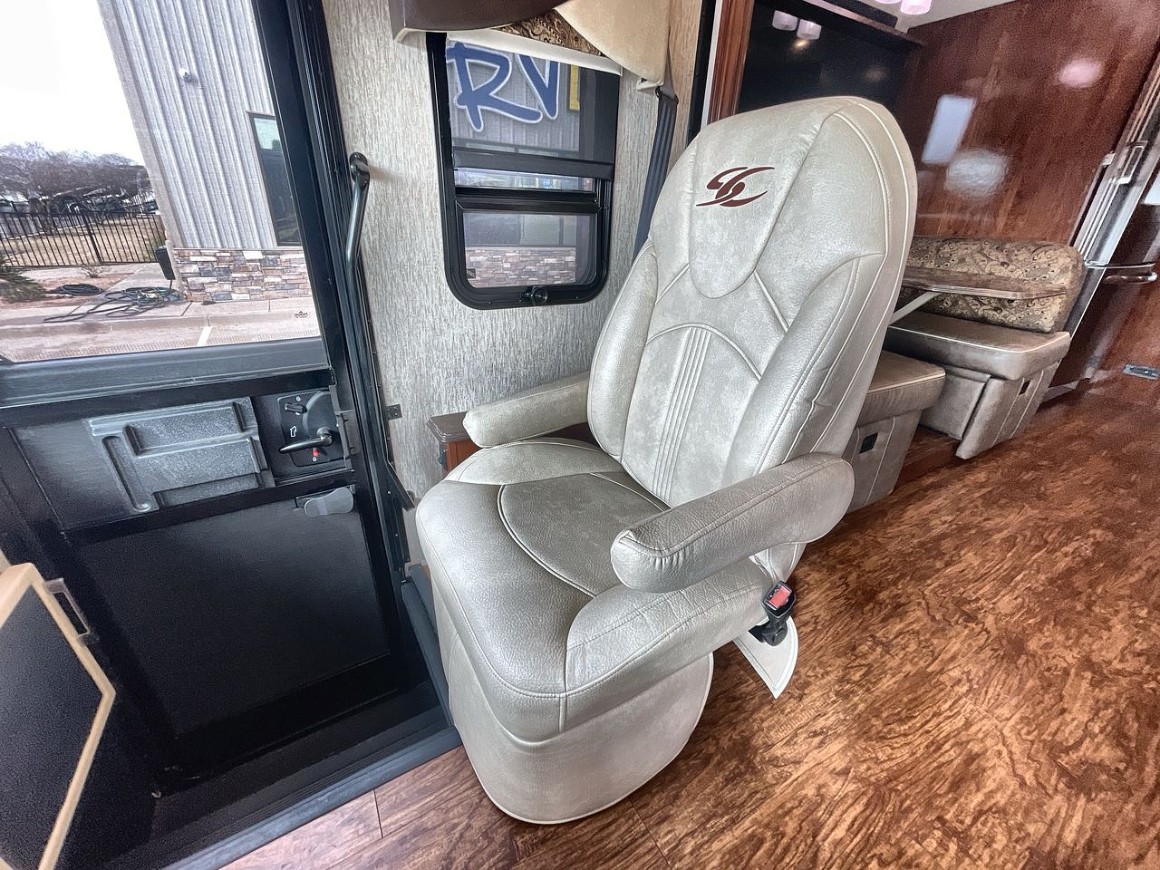 2017 FOREST RIVER SPORTSCOACH 364TS