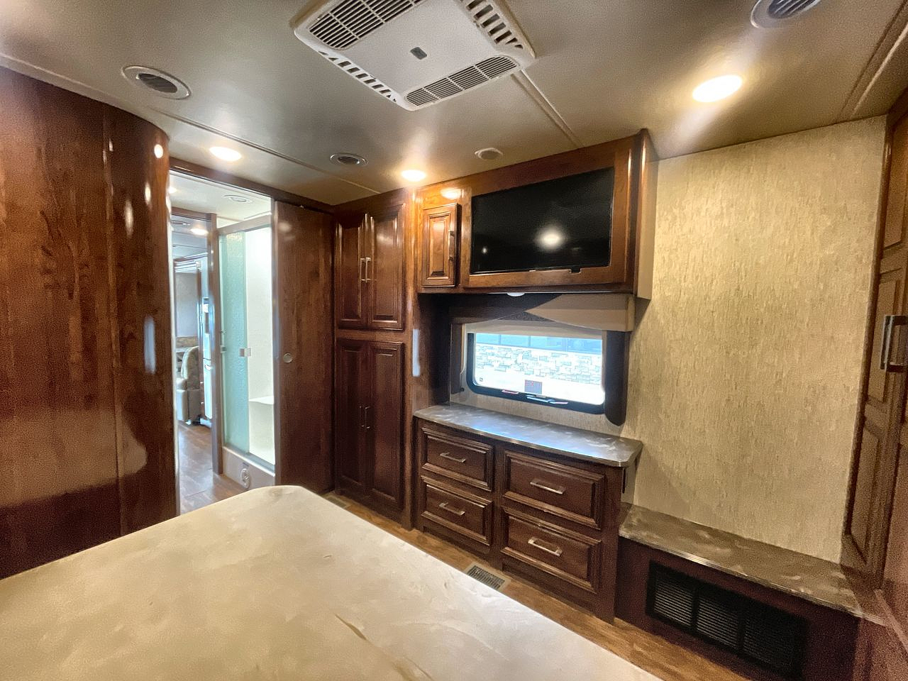 2017 FOREST RIVER SPORTSCOACH 364TS