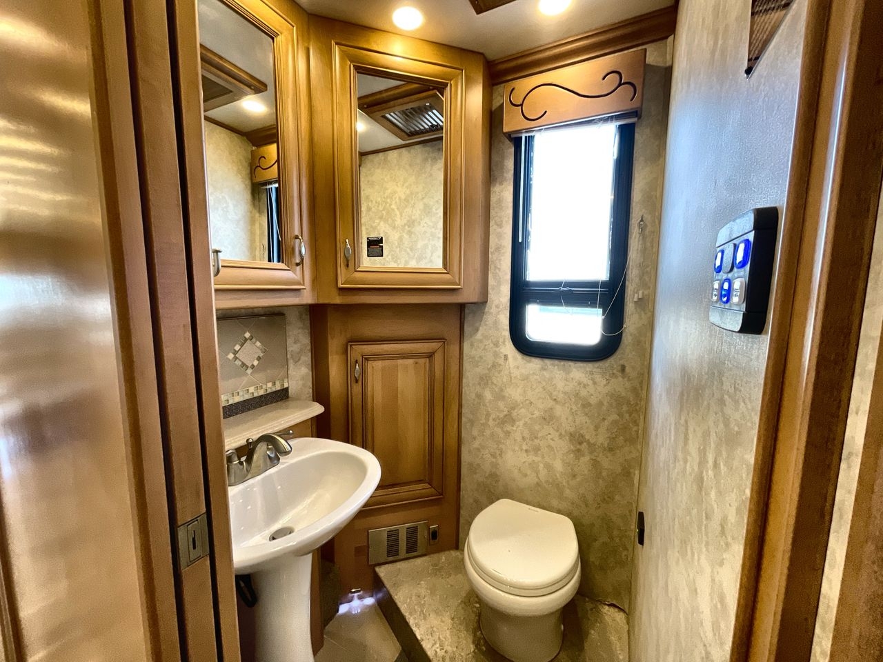 2011 AMERICAN HERITAGE 45 BT