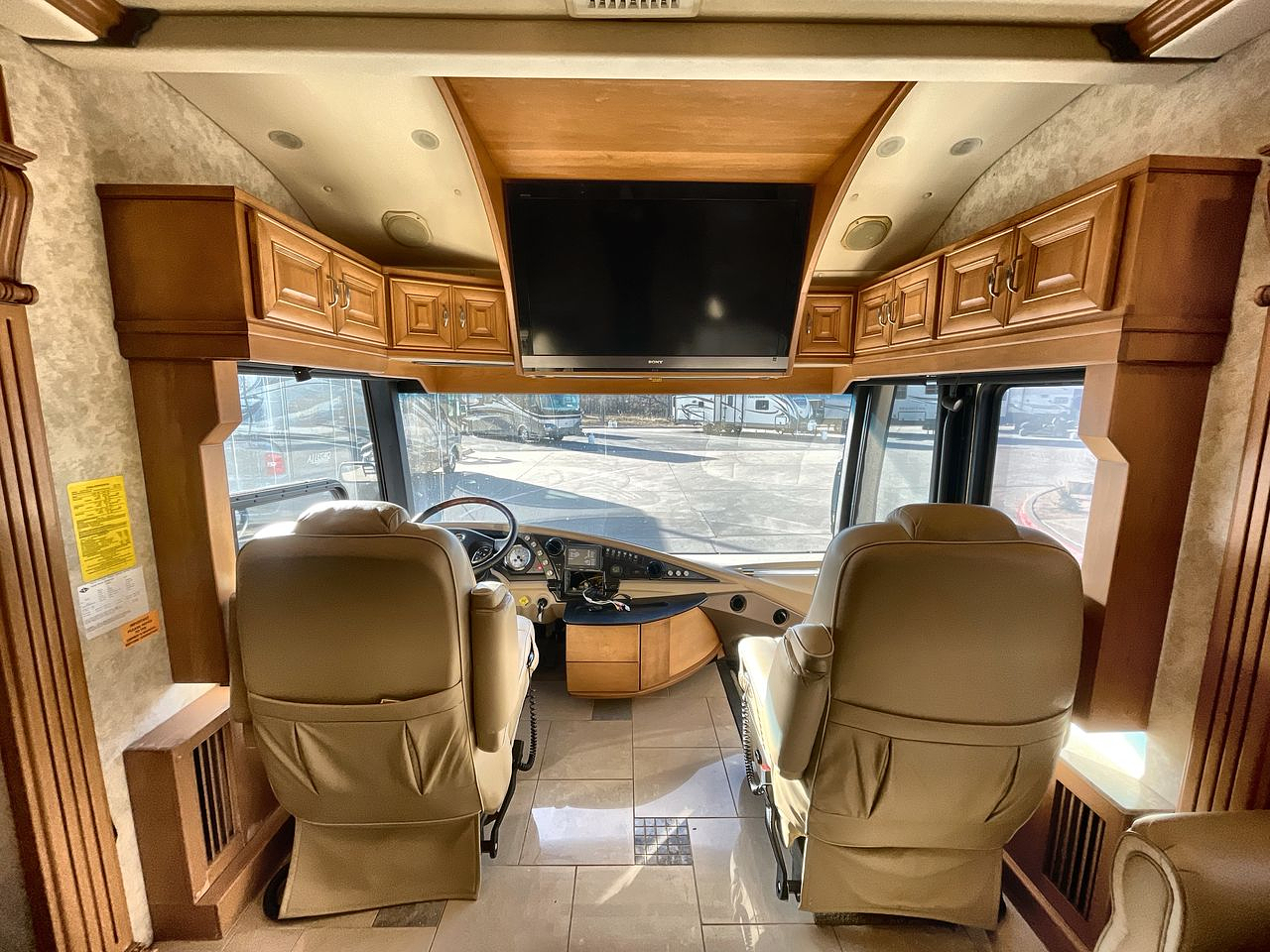 2011 AMERICAN COACH HERITAGE 45 BT