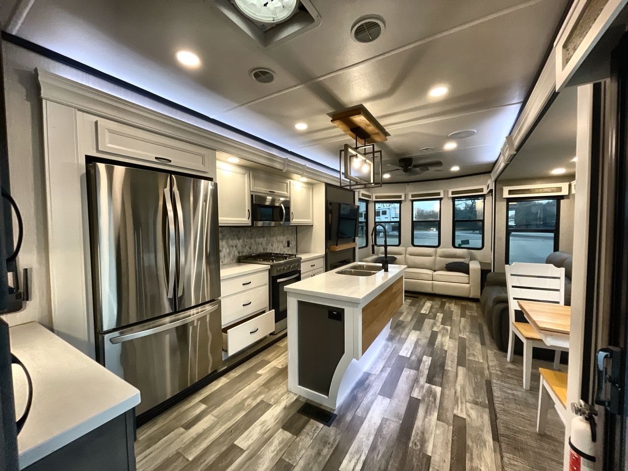 2023 FOREST RIVER COTTAGE 40CCK