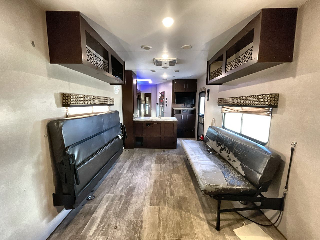 2018 KZ SPORTSTER 301TH