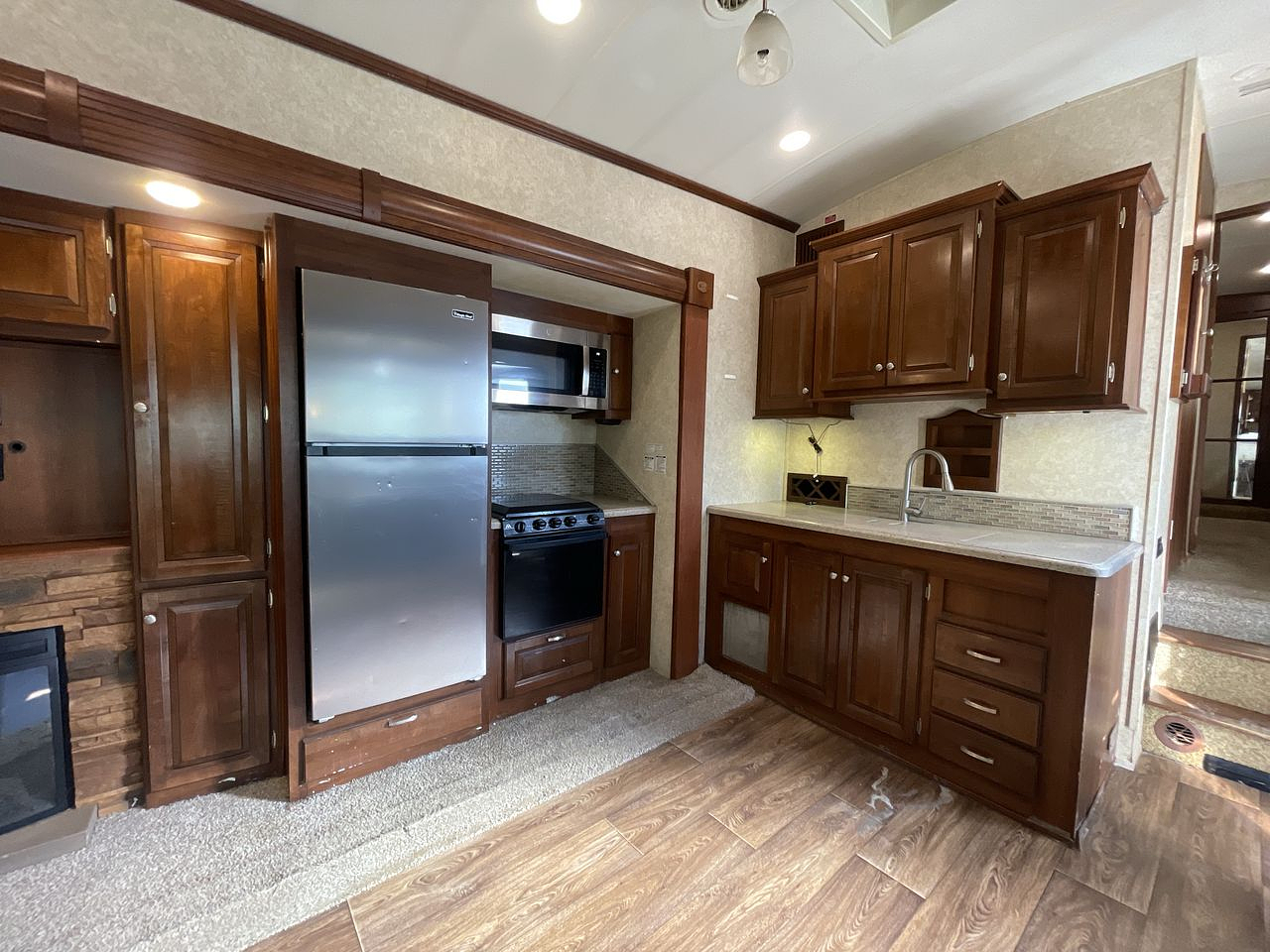 2014 BLUE RIDGE 3025RL