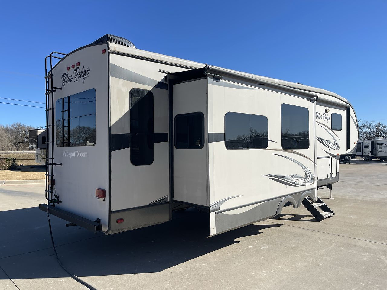 2014 BLUE RIDGE 3025RL