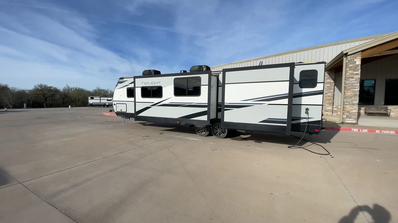 2021 HEARTLAND TWILIGHT M3300