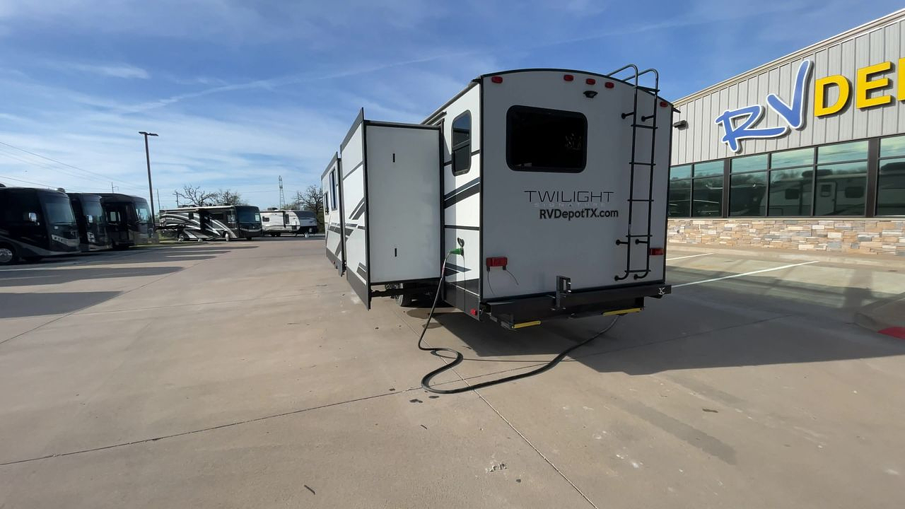 2021 HEARTLAND TWILIGHT M3300