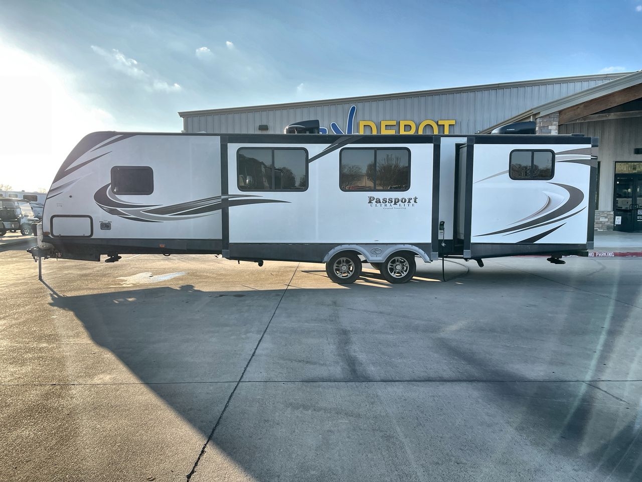 2017 KEYSTONE PASSPORT UL GRAND TOURING