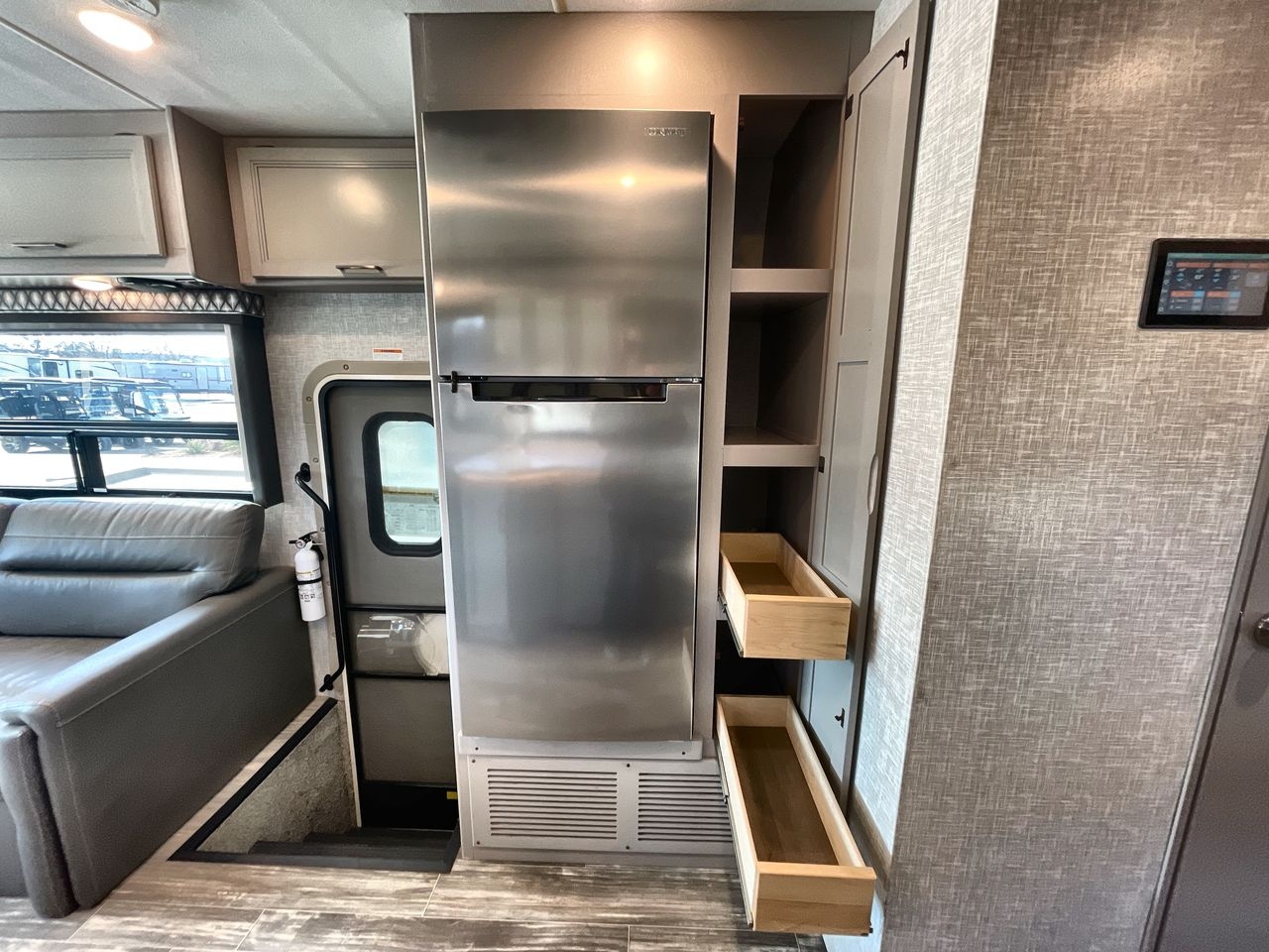 2022 THOR HURRICANE 34J