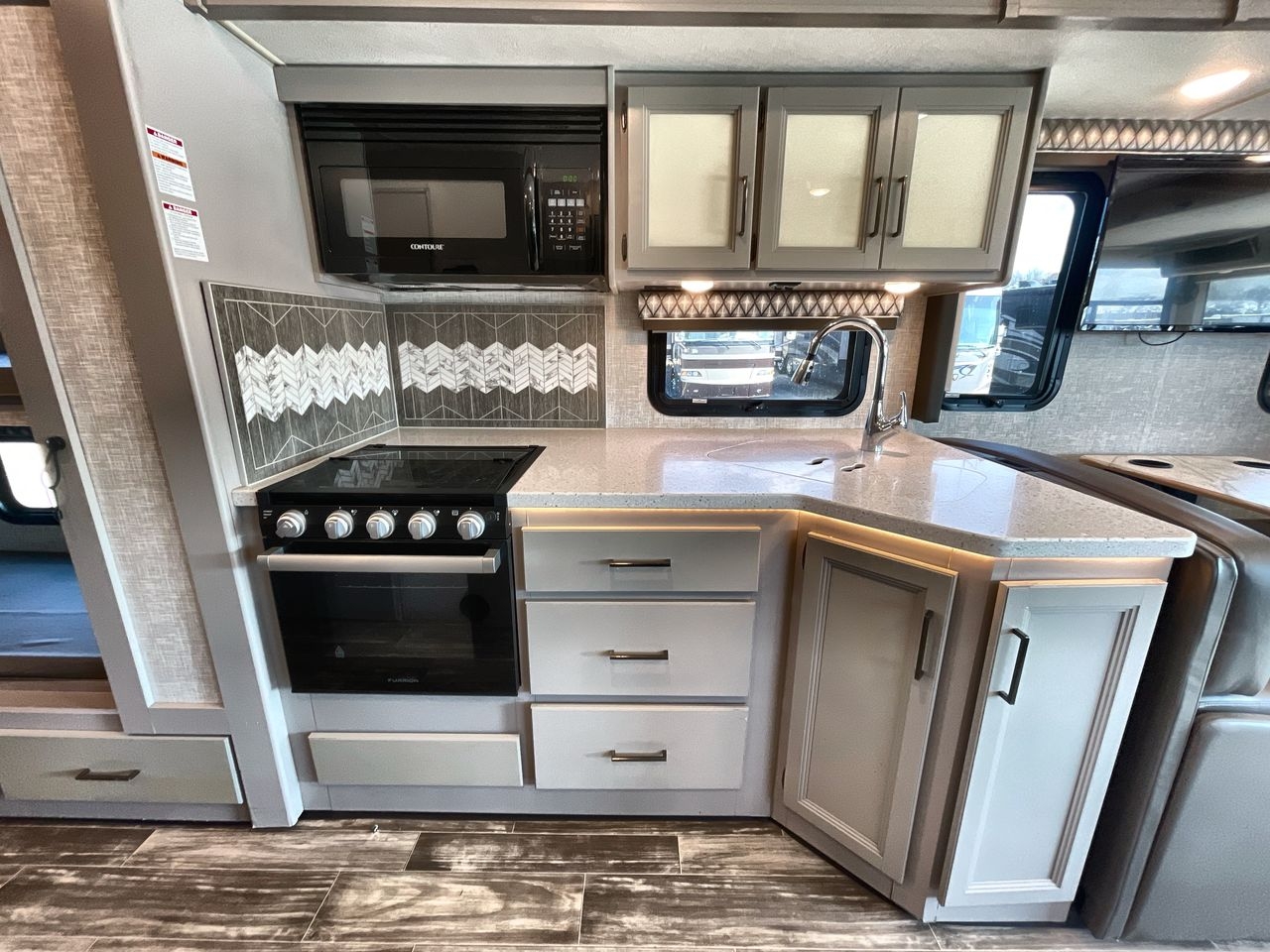 2022 THOR HURRICANE 34J