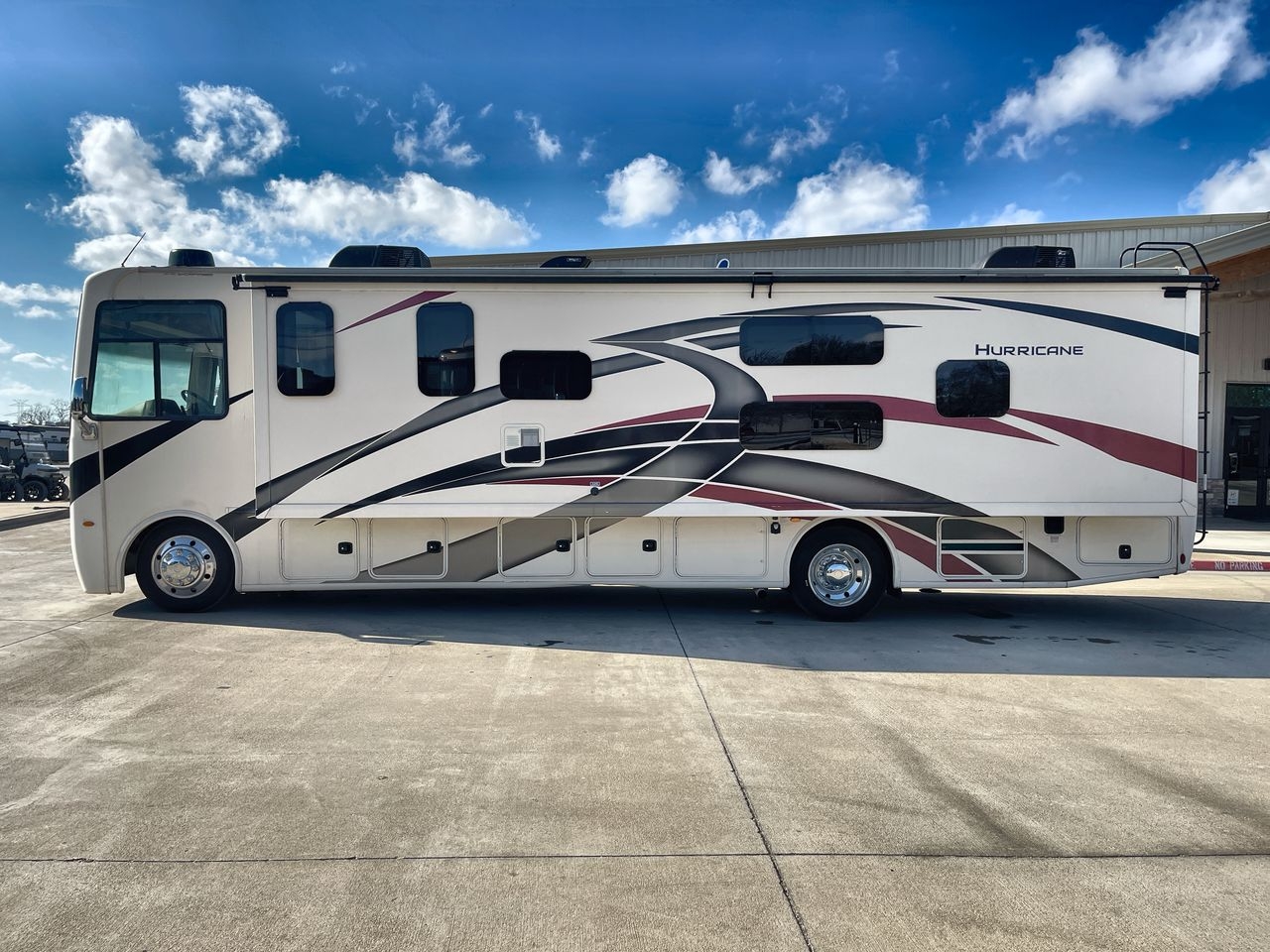 2022 THOR HURRICANE 34J