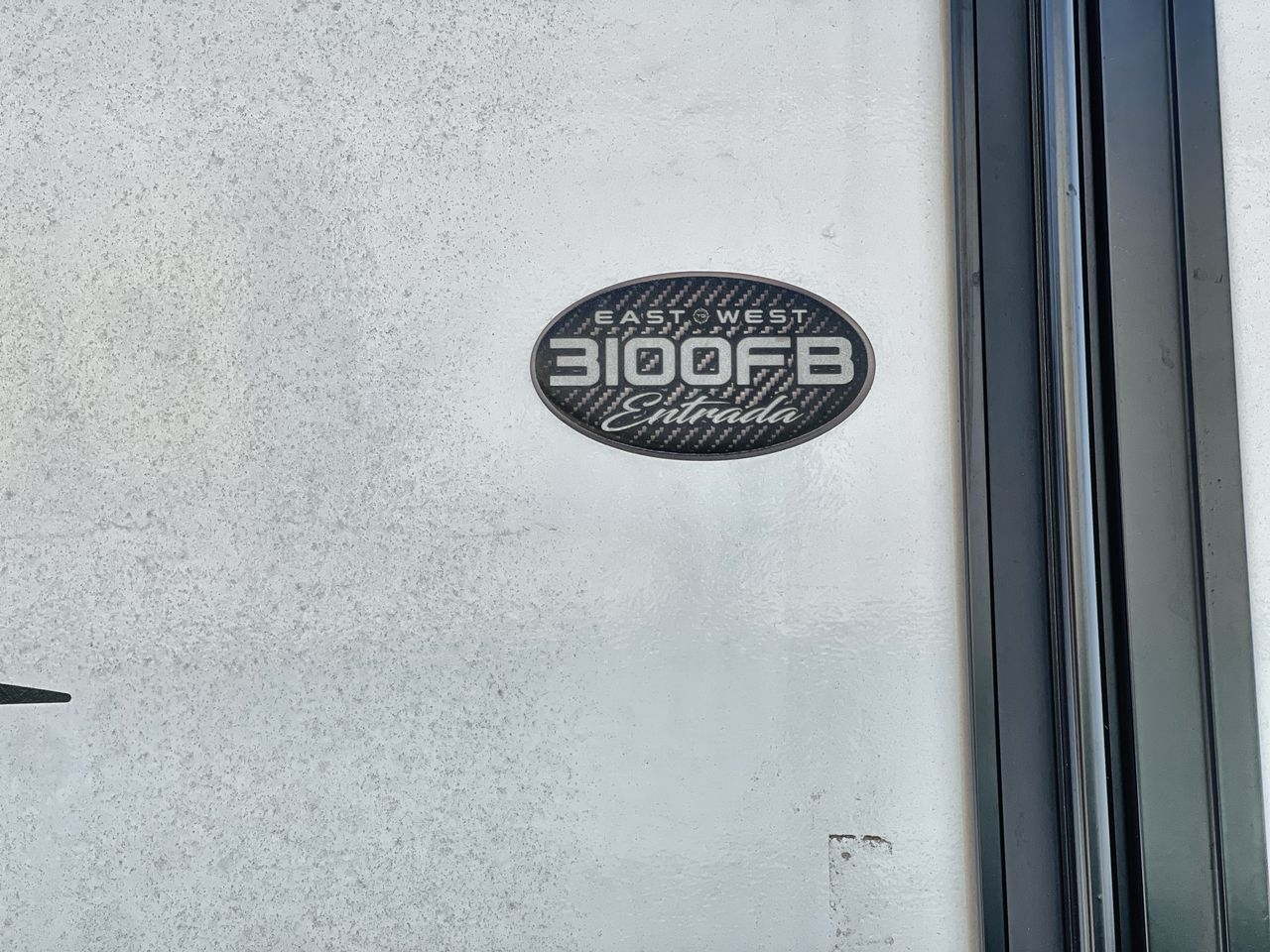 2024 EAST TO WEST ENTRADA 3100FB