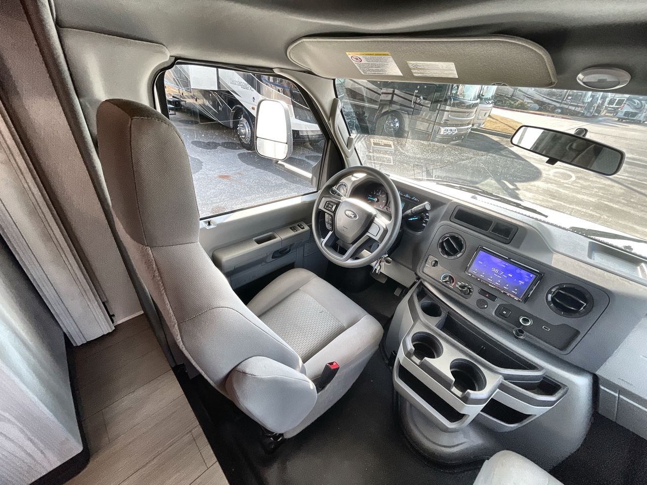 2024 EAST TO WEST ENTRADA 3100FB