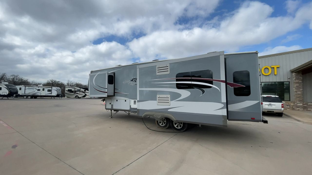 2017 HIGHLAND RIDGE OPEN RANGE 337RLS