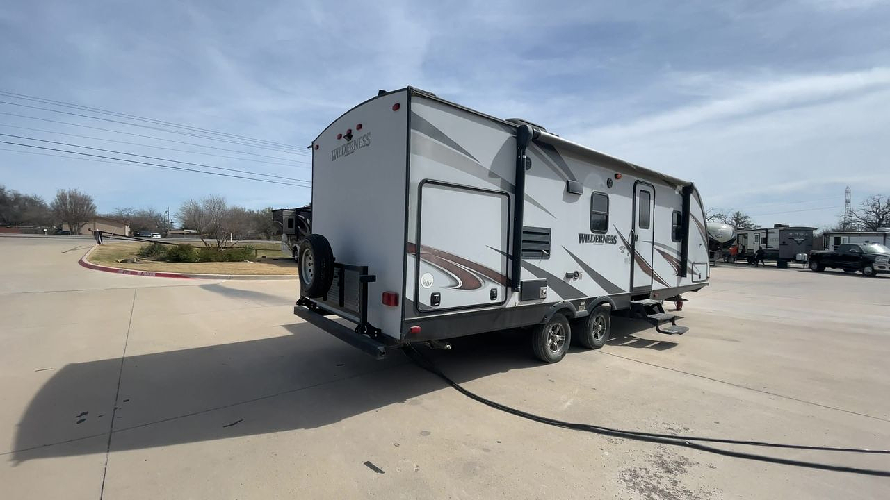 2018 HEARTLAND WILDERNESS 2450FB