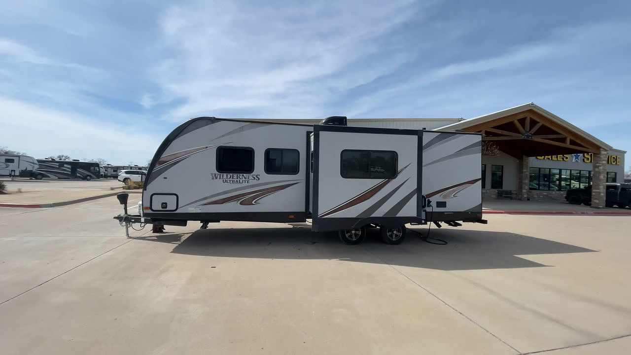 2018 HEARTLAND WILDERNESS 2450FB