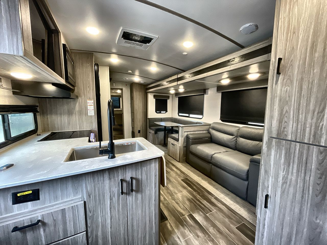 2022 KEYSTONE PASSPORT 3401QD