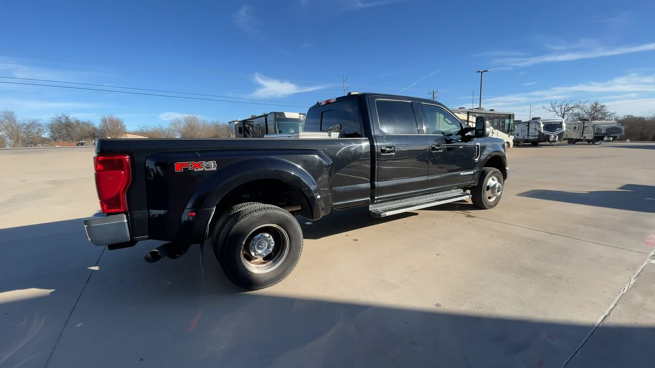 2022 Ford F-350 LARIAT FX4