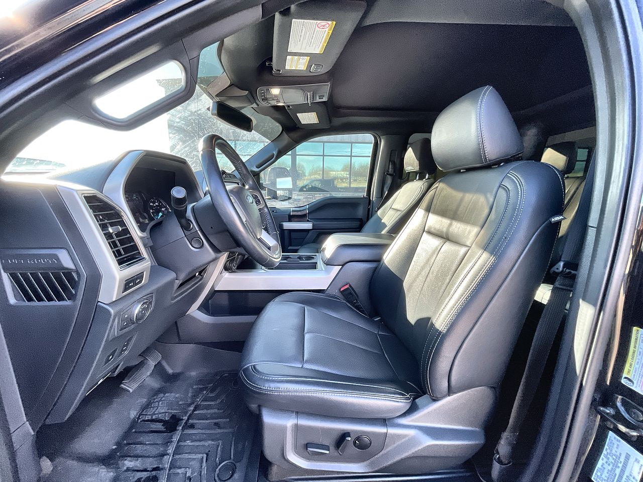 2022 Ford F-350 LARIAT FX4