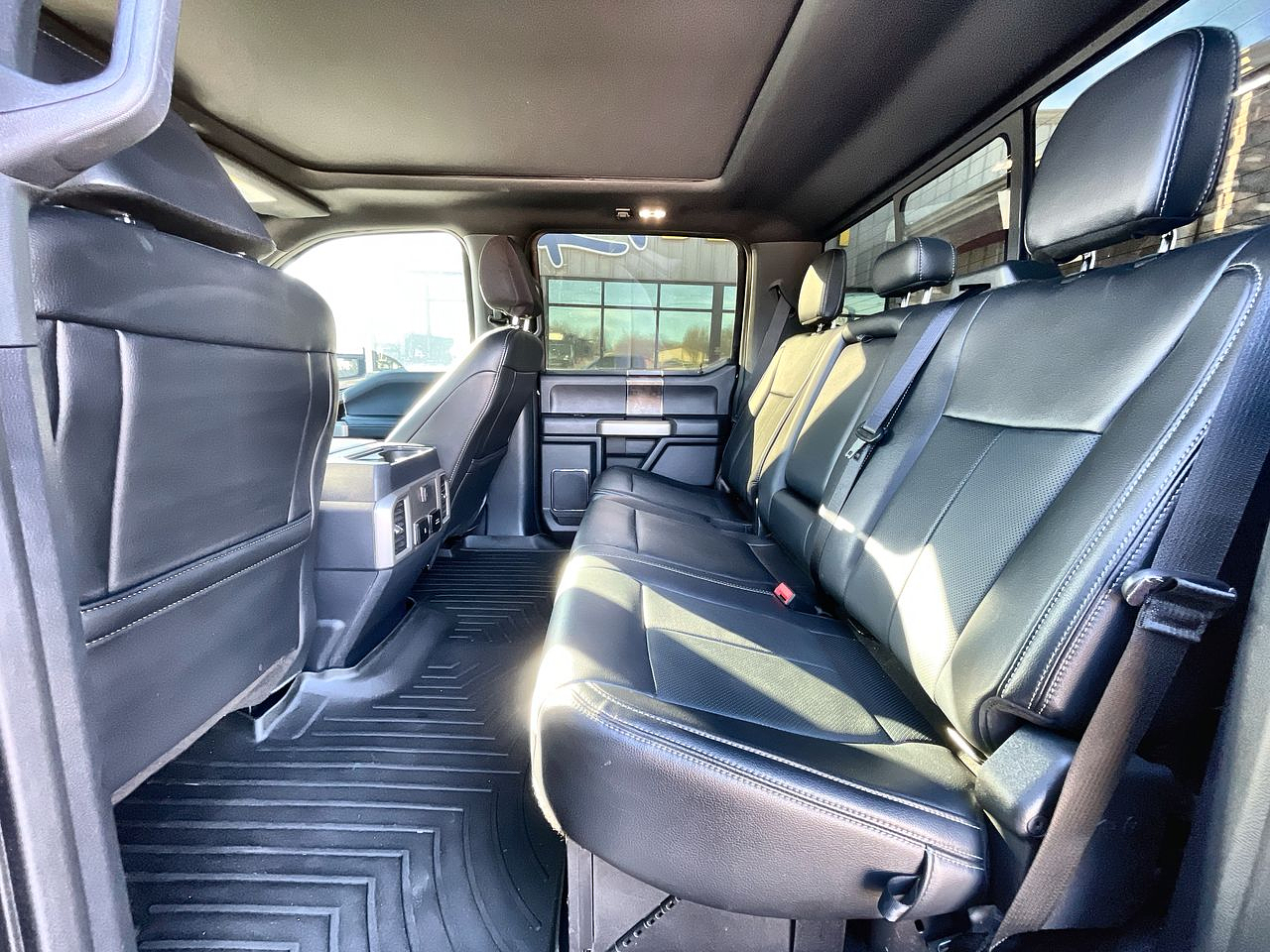 2022 Ford F-350 LARIAT FX4