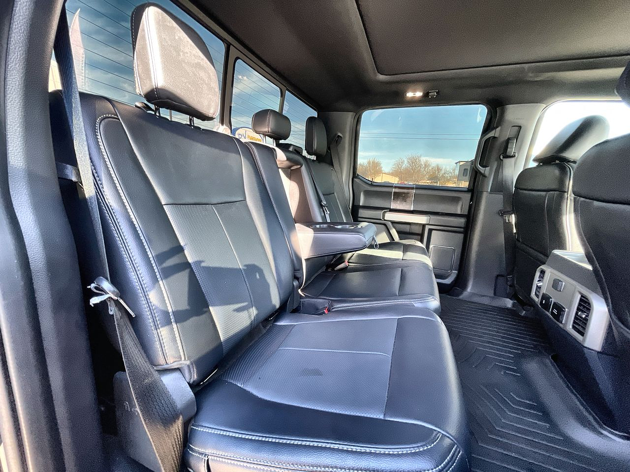 2022 Ford F-350 LARIAT FX4