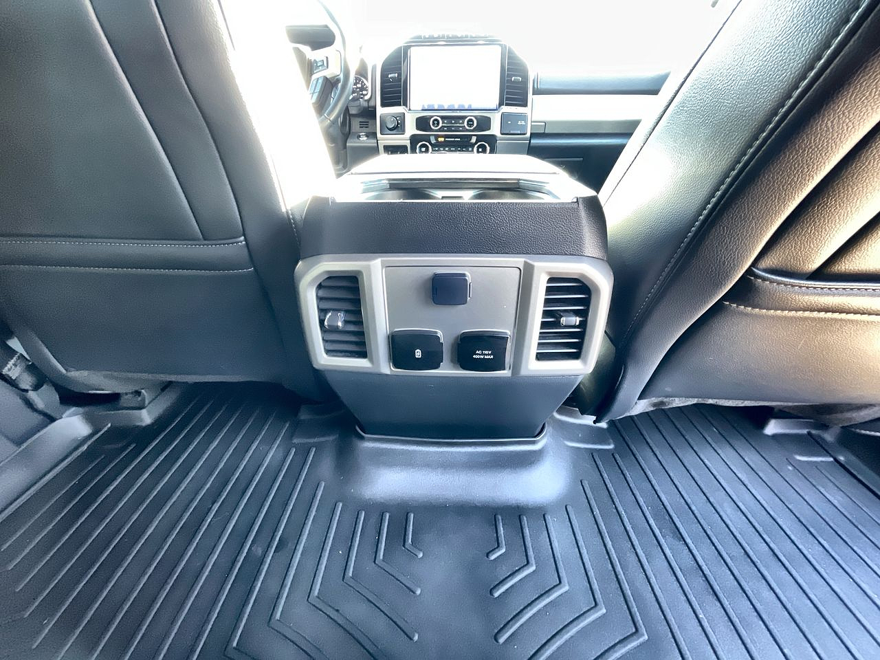 2022 Ford F-350 LARIAT FX4