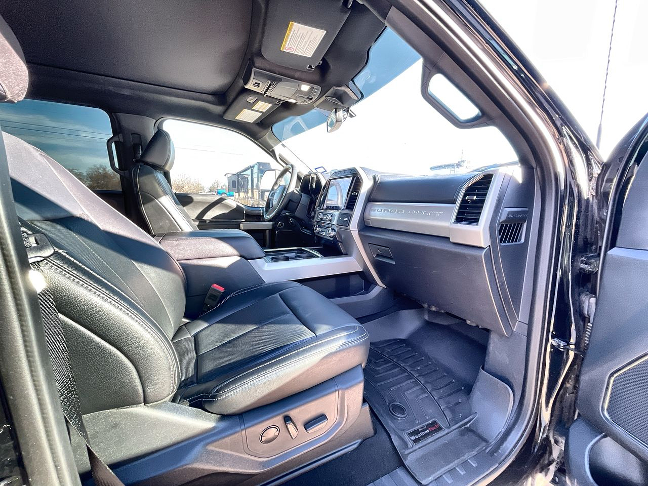 2022 Ford F-350 LARIAT FX4