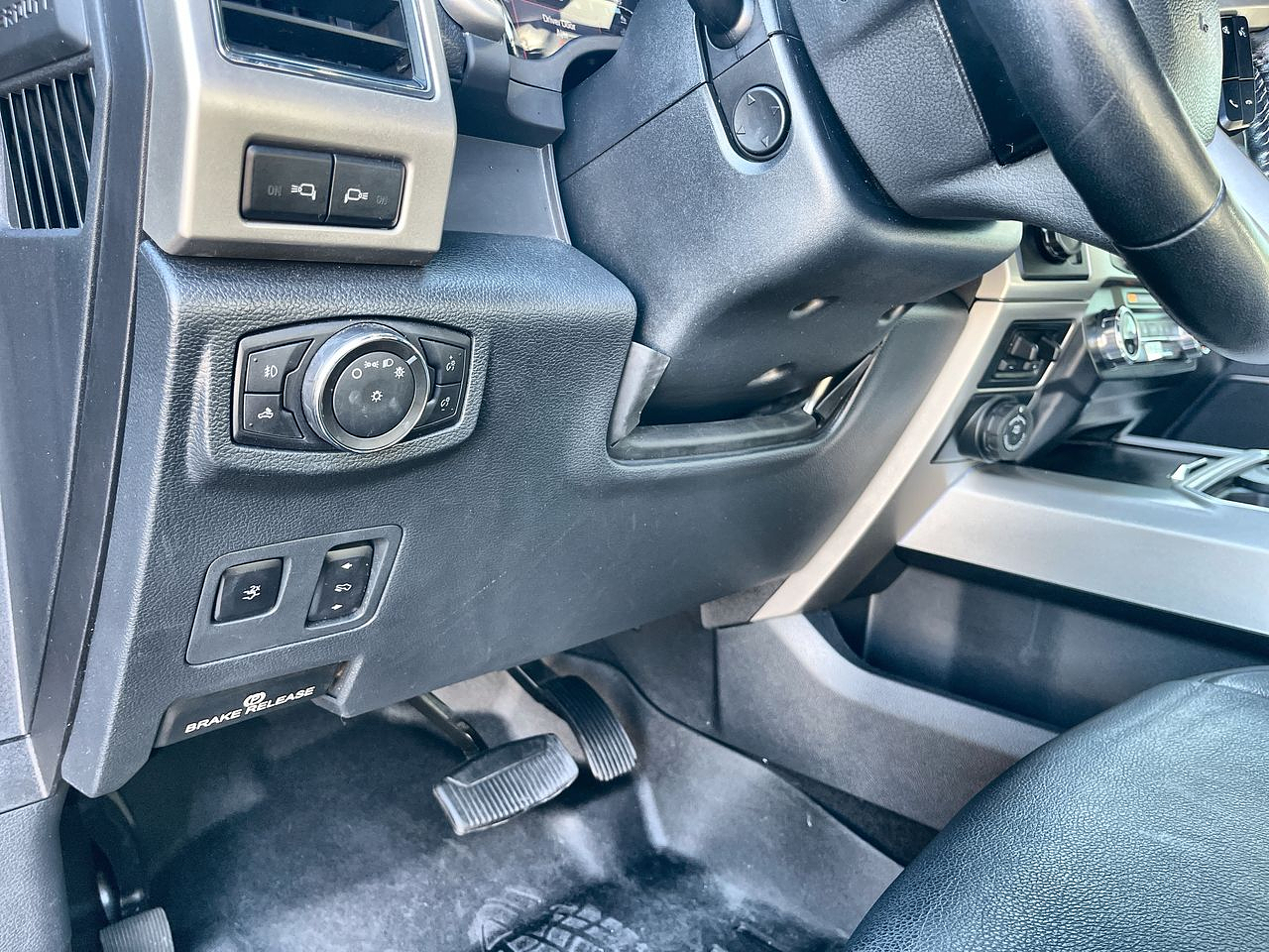 2022 Ford F-350 LARIAT FX4