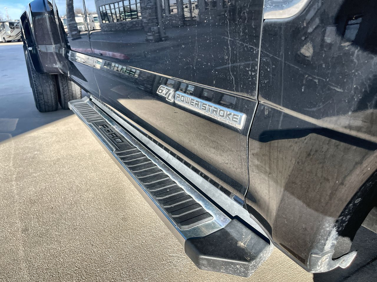 2022 Ford F-350 LARIAT FX4