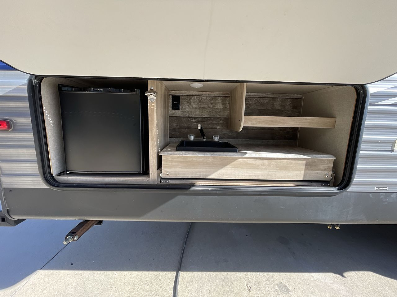 2020 COACHMEN CATALINA 303QBCK