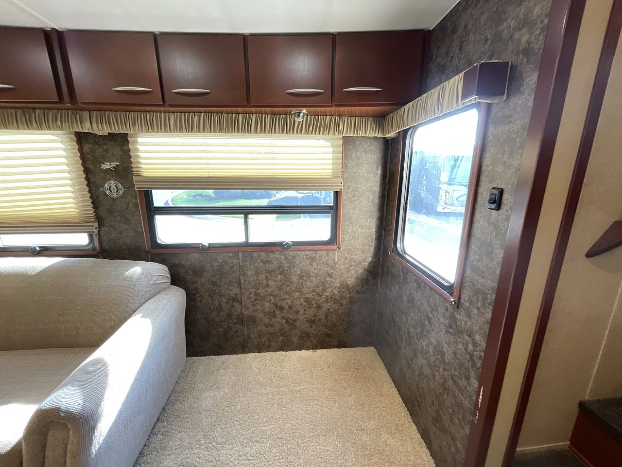 2008 DOMANI DF300