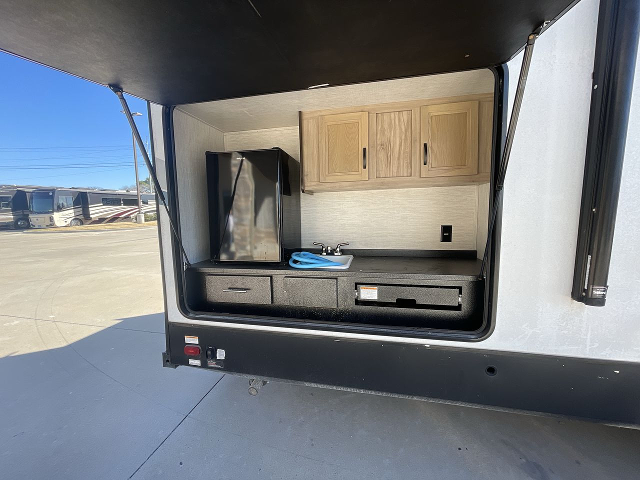 2022 PALOMINO SOLAIRE 320TSBH